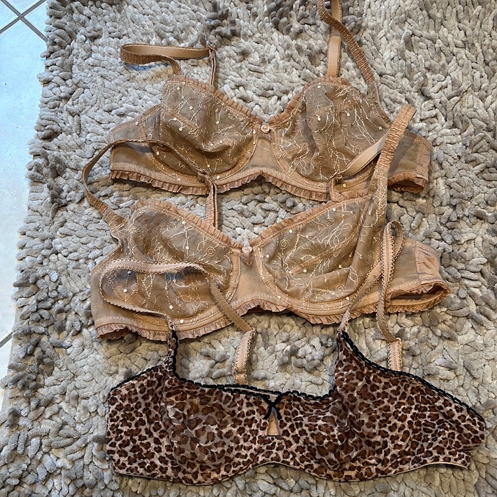 Set of 3 lightly worn bras, 34B